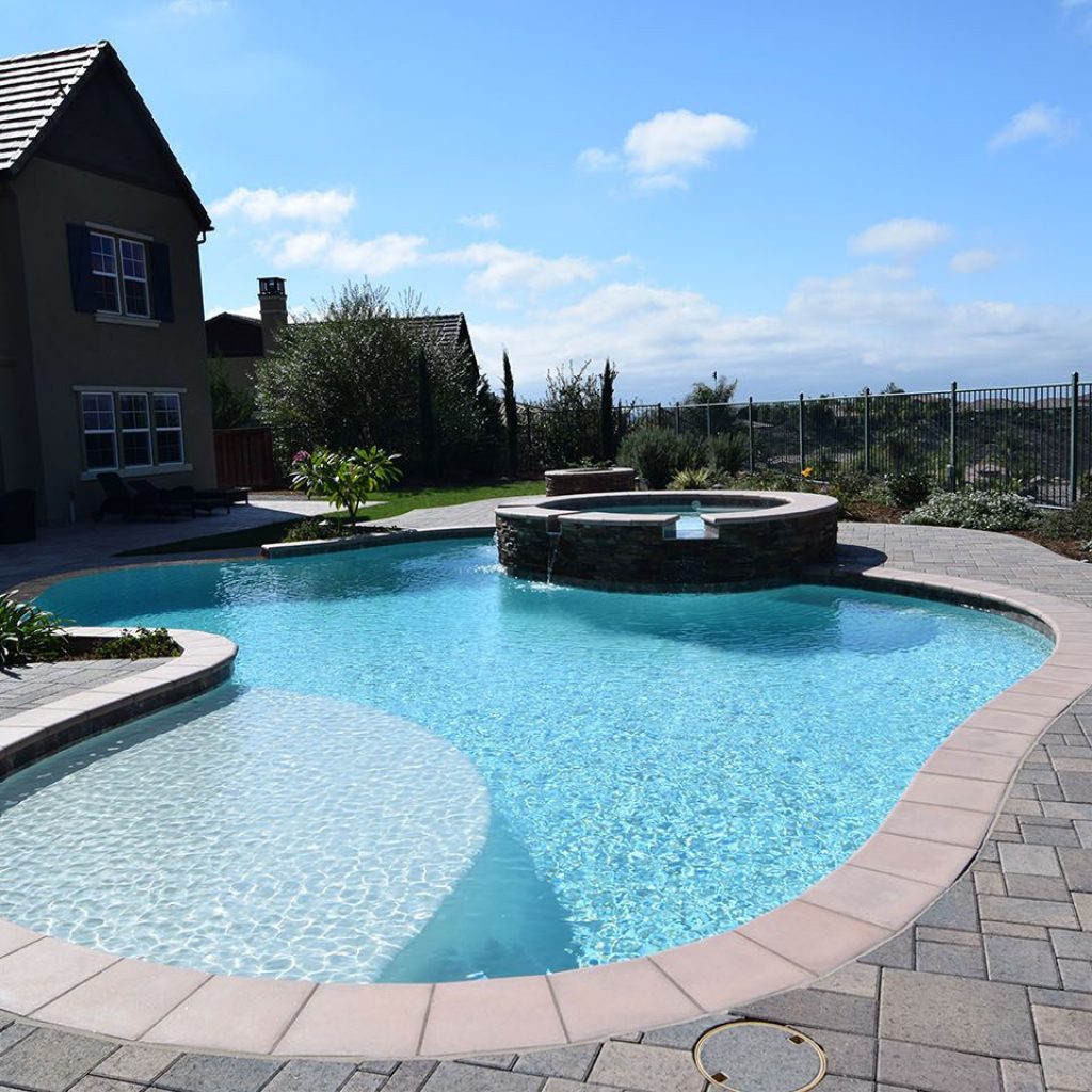 New Pool for those Hot Summer Days