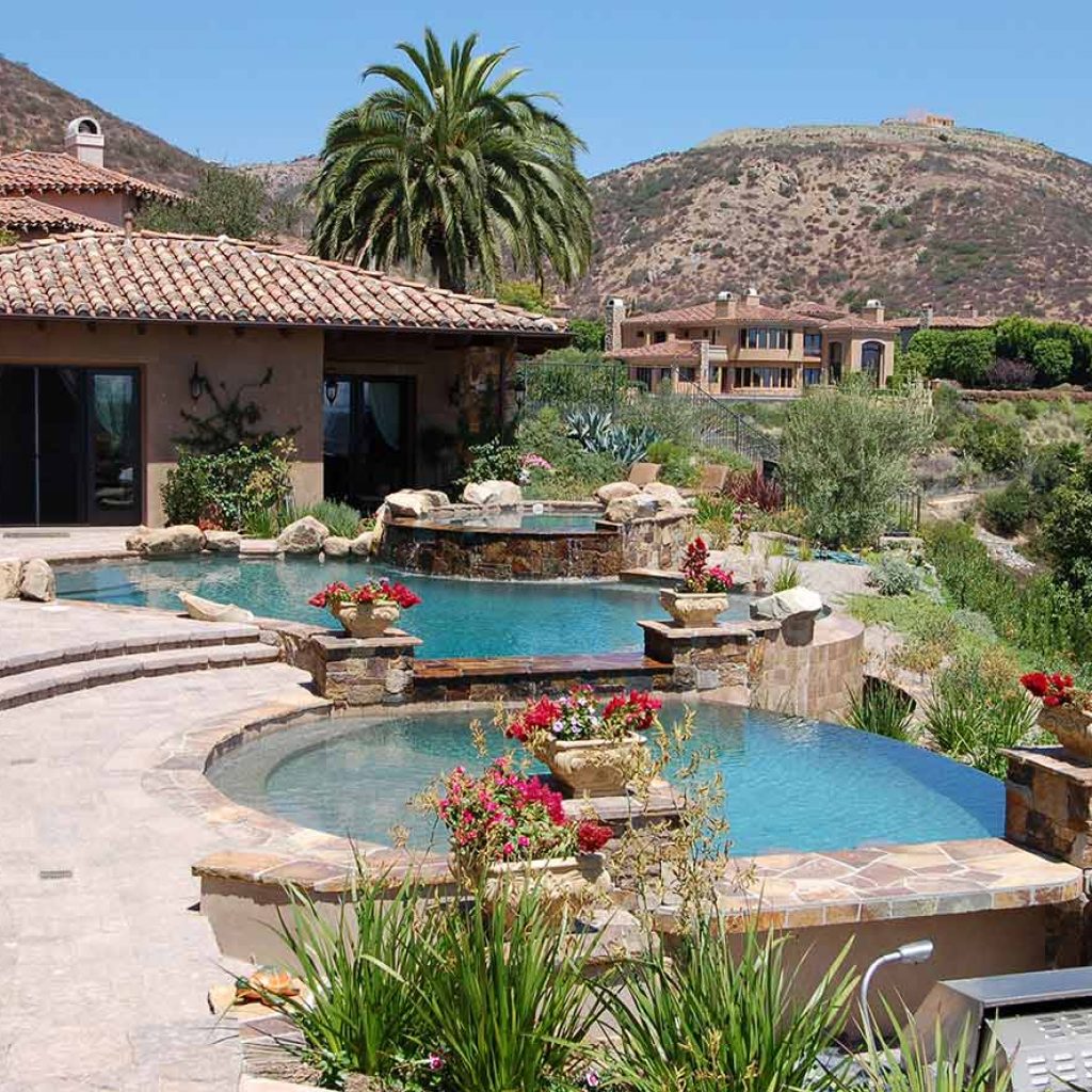 Pool Contractor Tips for Planning Your New Pool